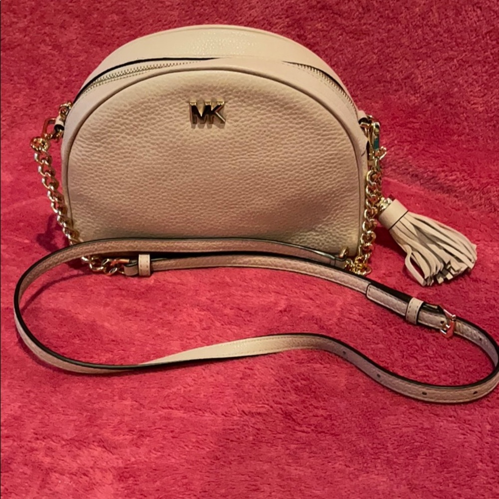 Beautiful Michael Kors Blush Crossbody